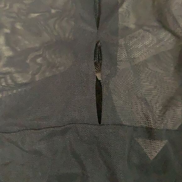 VICTORIA SECRET LACE SLIP SKIRT SIZE M - Picture 5 of 5